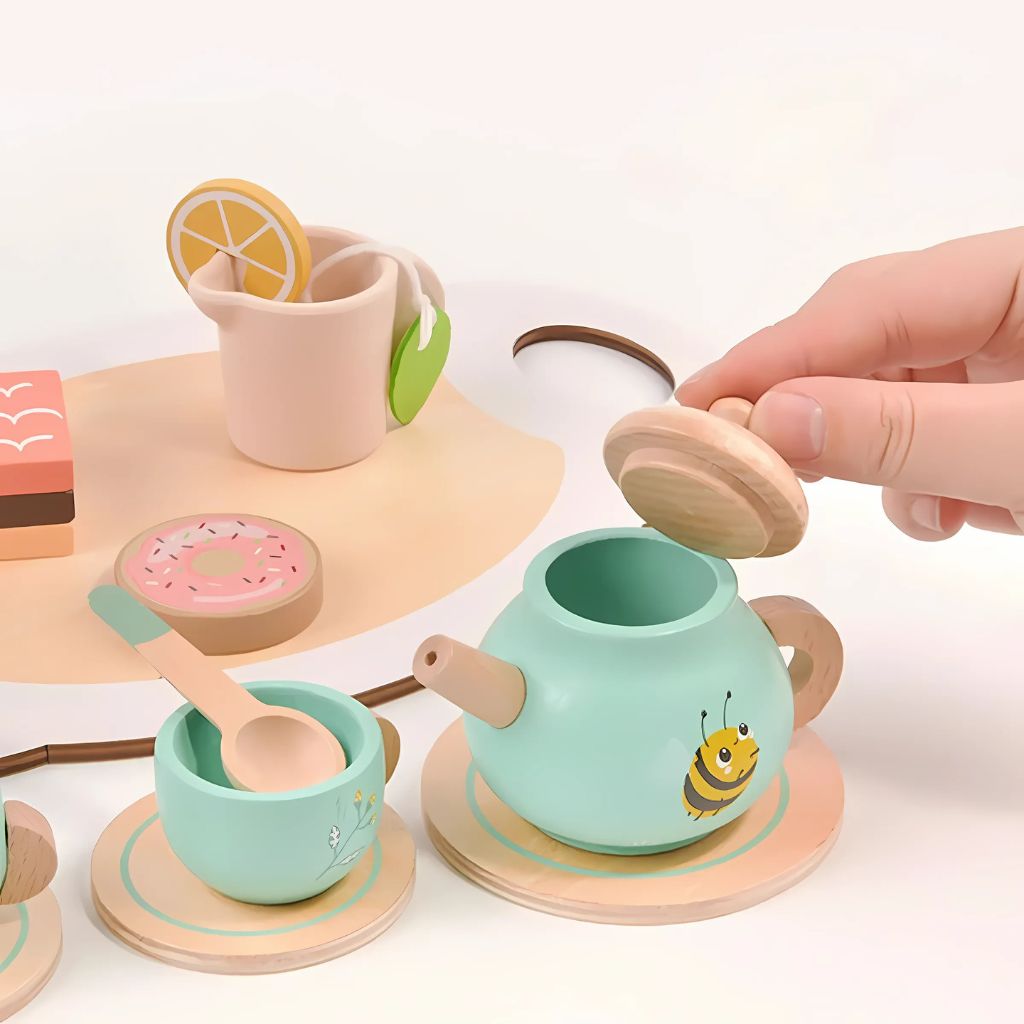 Juego de Té Dulce Abejita de Madera