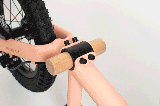 Bicicleta Roda Pro Series Aro 14 + Kit de Pedales - Naranjo